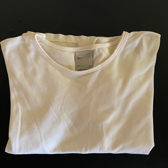 Nike - Picture 3 of 3